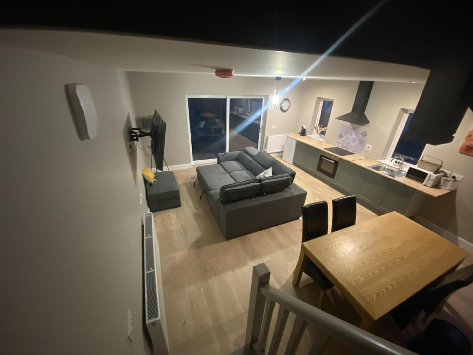 The Nest Hotel Newry Exterior photo